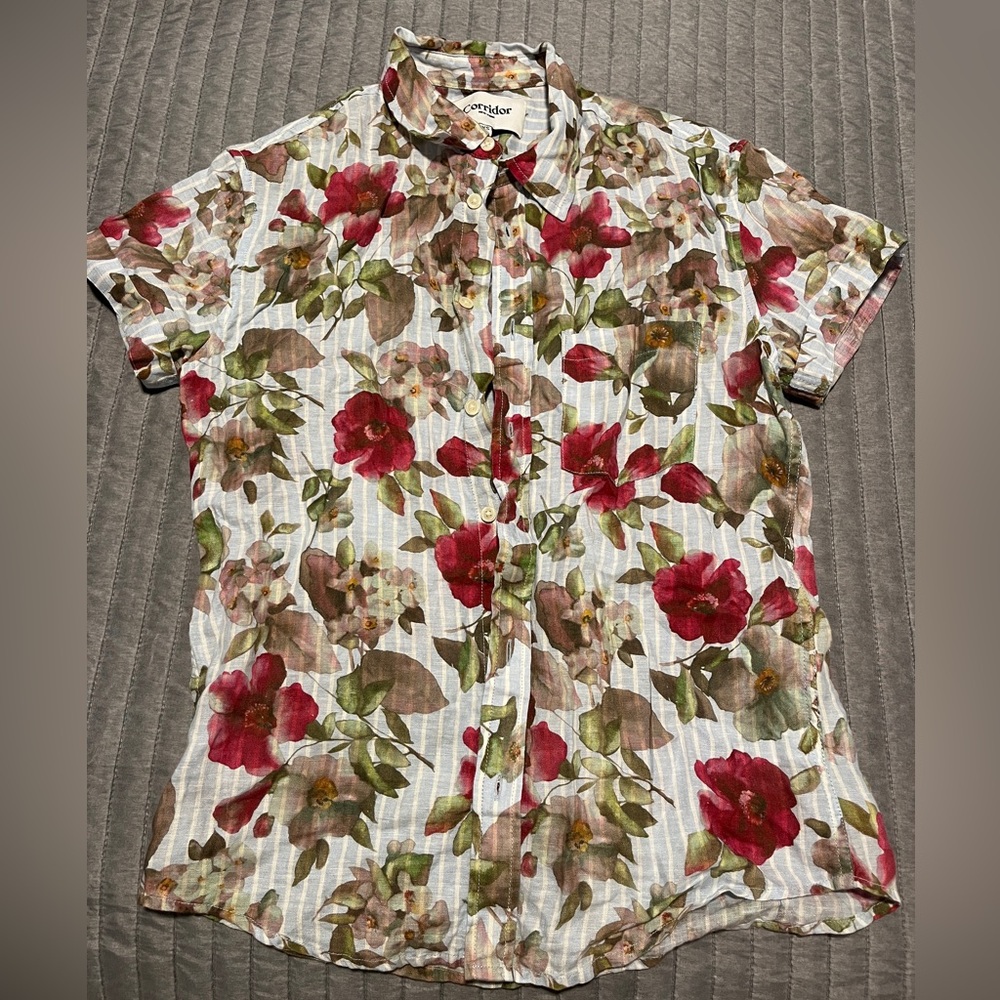 Corridor men’s XS button up shirt